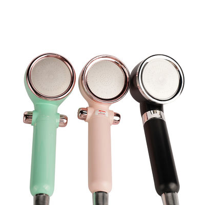 Soffione doccia filtrato rosa da 0,55 MPa Soffione doccia staccabile filtrato con vitamina C